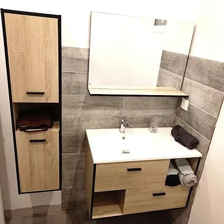 Maison Avec Exterieur Et Arrivee Autonome - Aurillac Esterno foto