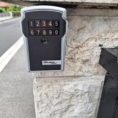 Maison Avec Exterieur Et Arrivee Autonome - Aurillac Esterno foto